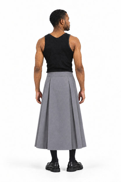 Jupe pour homme BARKER LARGA GRIS, vue de dos portée par le mannequin