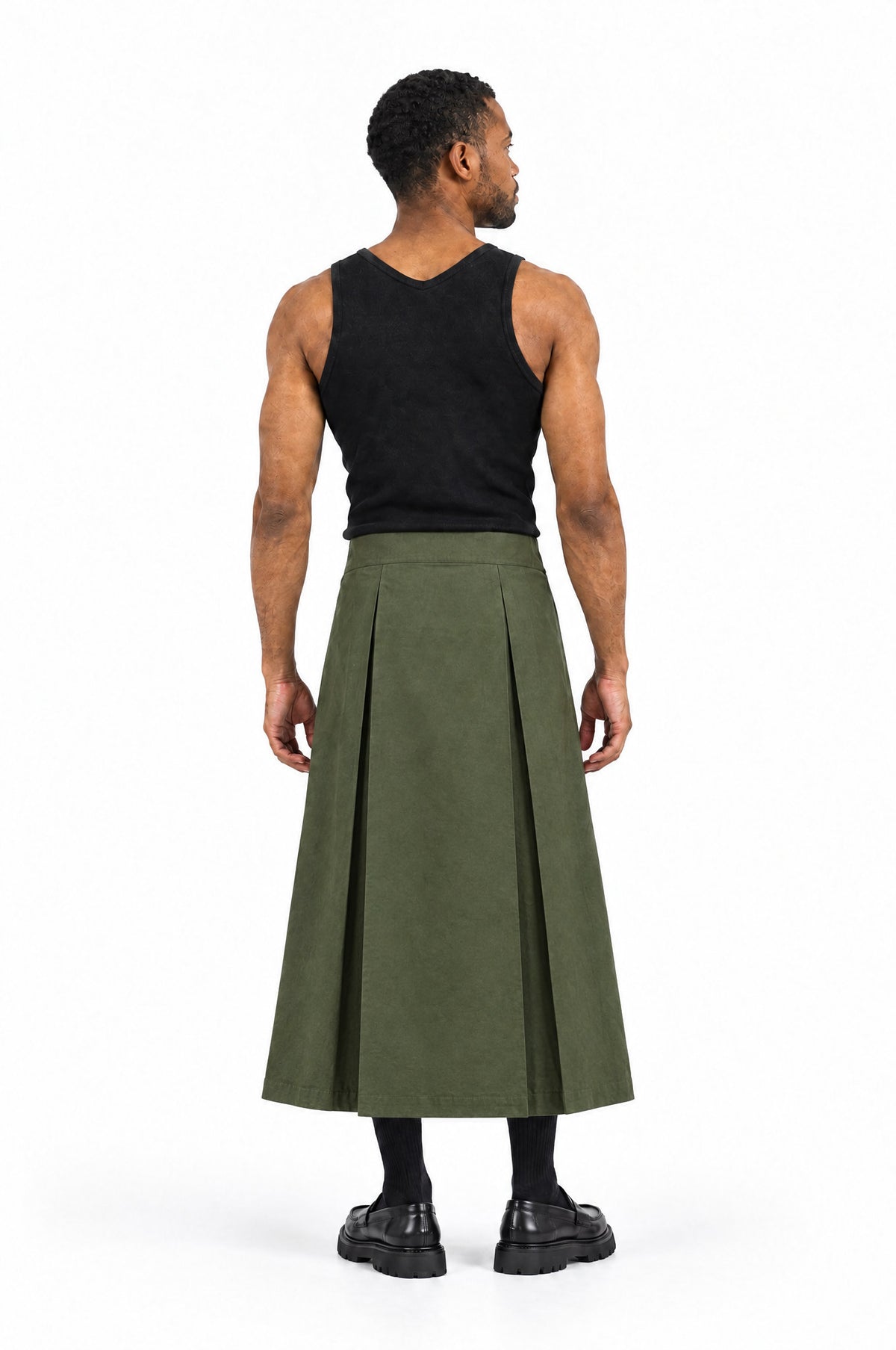 Jupe pour homme BARKER LARGA VERT, vue de dos portée par le mannequin