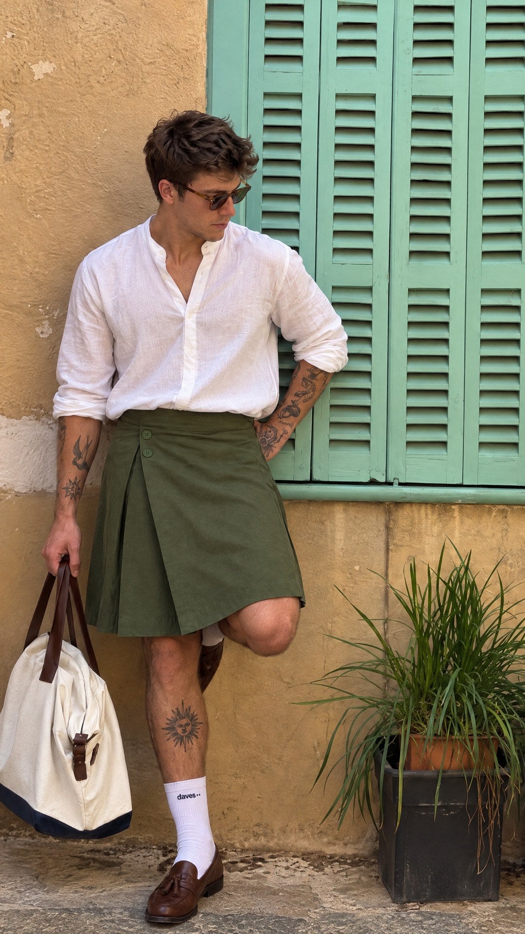 Falda Barker Verde de DAVES, look en la calle