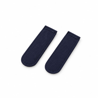 Attaches Daves en bleu marine, à l'intérieur de la jupe