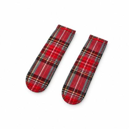 Attaches Daves en tartan rouge, à l'intérieur de la jupe