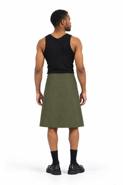 Jupe pour homme HAWKINS VERT, vue de dos portée par le mannequin