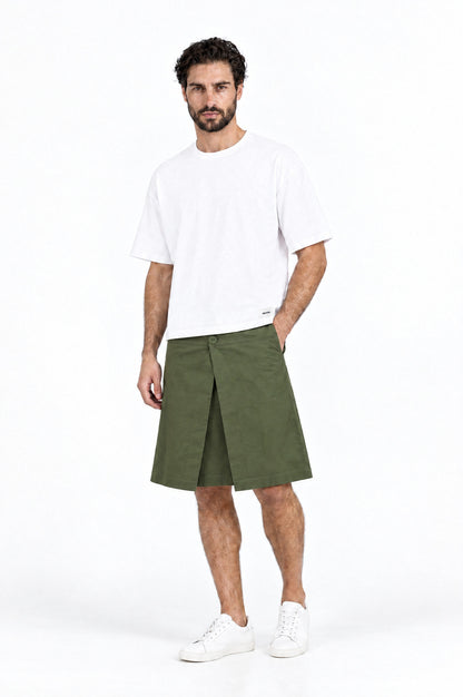 Jupe pour homme HAWKINS VERT associée à un T-shirt blanc DAVES