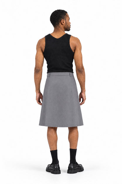 Jupe pour homme SULLIVAN GRIS, vue de dos portée par le mannequin