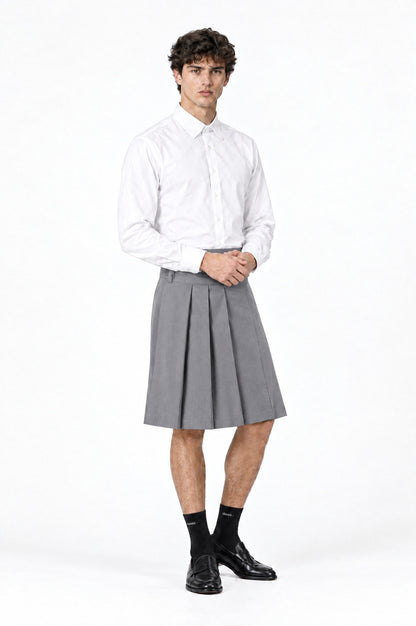 Jupe pour homme SULLIVAN GRIS associée à une chemise blanche