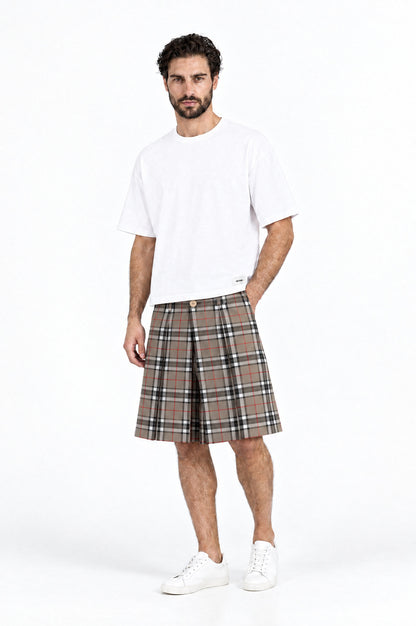 Jupe pour homme TARTAN GOLD associée à un T-shirt blanc DAVES